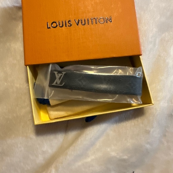 Ship next day dm before buying - Picture 2 of 3